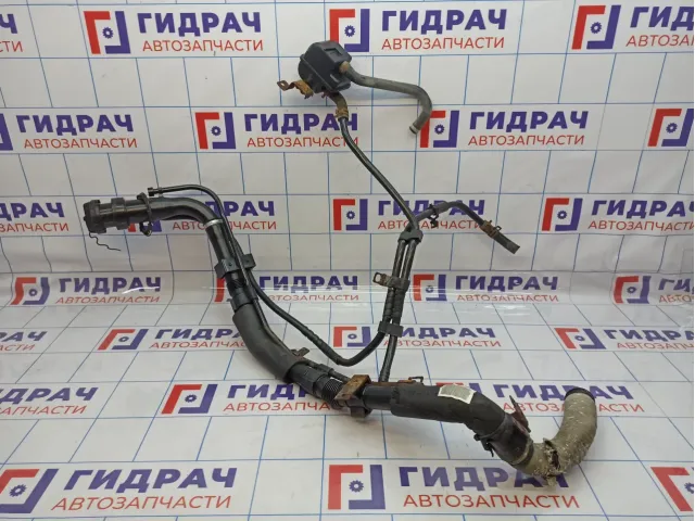 Горловина топливного бака Geely Emgrand EC 7 1064001132.