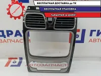 Накладка на торпедо центральная Geely Emgrand EC7 1068022731.
