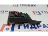 Блок предохранителей салонный Geely Emgrand EC7 1067003569.