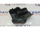Кожух рулевой колонки нижний Geely Emgrand EC7 1068002541.