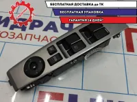 Блок управления стеклоподъемниками Geely Emgrand EC7 1067002335.