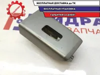 Накладка кнопки стеклоподъемника задняя левая Geely Emgrand EC7 1067002333.