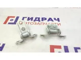 Петли двери задней правой Geely Emgrand EC7 . Пара.