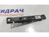 Механизм регулировки ремня безопасности Geely Emgrand EC7 1068001102.