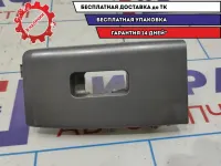 Накладка кнопки стеклоподъемника задняя левая Geely Emgrand EC7 1067002333.
