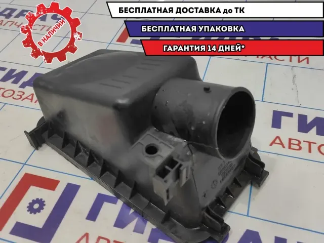 Крышка воздушного фильтра Geely Emgrand EC7 1066001483.
