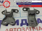 Петля двери передней правой Geely Emgrand EC7 . Комплект.
