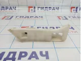 Кронштейн переднего бампера правый Geely Emgrand EC7 1068001656