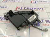 Фара противотуманная передняя правая Geely Emgrand EC7 1067001221