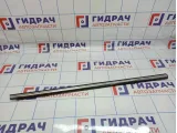 Накладка стекла переднего правого наружная Geely Emgrand EC7 1068002069