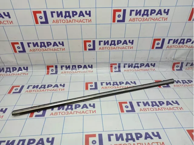 Накладка стекла заднего левого наружня Geely Emgrand EC7 1068002109