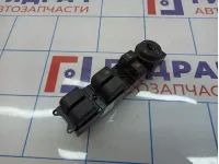 Блок управления стеклоподъемниками Geely Emgrand EC7 1067002335