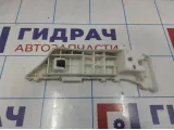 Кронштейн переднего бампера правый Geely Emgrand EC7 1068001656