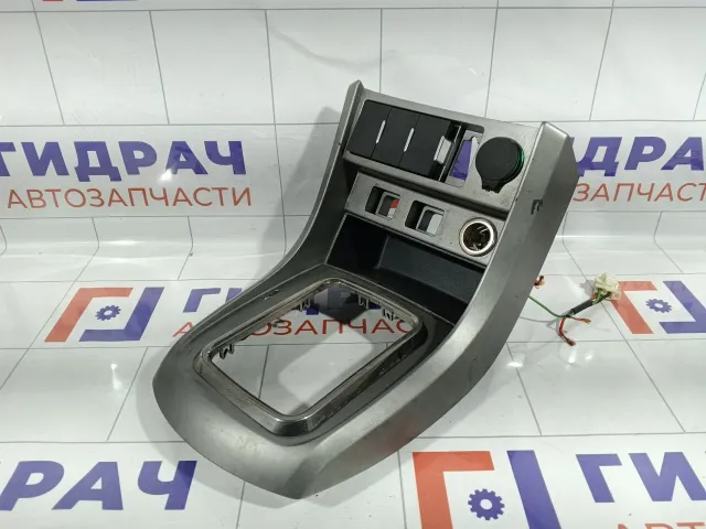 Накладка консоли Geely Emgrand EC7 1067001090