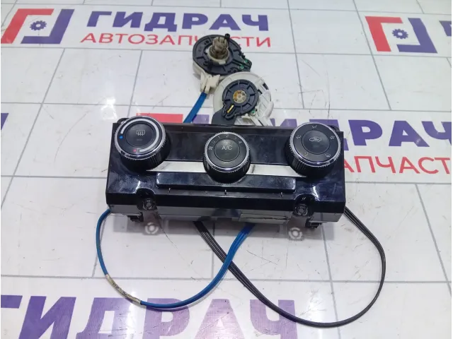 Блок управления климатической установкой Geely Emgrand EC7 06703905