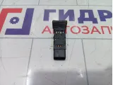 Кнопка обогрева сидений правая Geely Emgrand EC7 1067003573