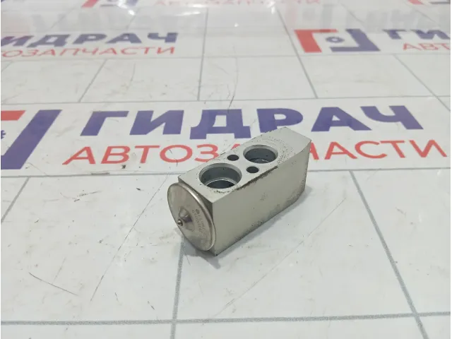 Клапан кондиционера Geely Emgrand EC7 1061001244