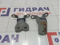 Петли двери передней левой Geely Emgrand EC7