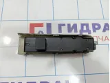 Блок управления стеклоподъемниками Geely Emgrand EC7 1067002335