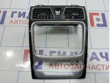 Накладка на торпедо центральная Geely Emgrand EC7 1068022731