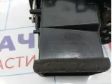 Дефлектор воздушный правый Geely Emgrand EC7 1068050288