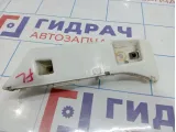 Кронштейн переднего бампера левый Geely Emgrand EC7 1068001655
