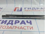 Накладка стекла переднего левого Geely Emgrand EC7 1068002043