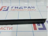 Уплотнитель стекла переднего правого Geely Emgrand EC7