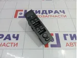 Блок управления стеклоподъемниками Geely Emgrand EC7 111700025200874