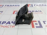 Дефлектор воздушный правый Geely Emgrand EC7