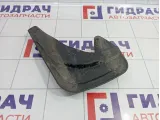 Брызговик передний правый Geely Emgrand EC7