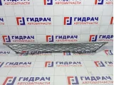 Решетка в бампер центральная Geely Emgrand EC7