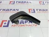 Брызговик передний левый Geely Emgrand EC7