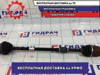 Привод передний правый Geely MK 1014001886. Дефект. Порван пыльник.