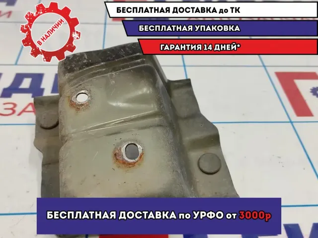 Кронштейн бампера переднего левый Geely MK 101200033502.