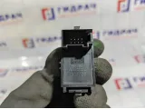Кнопка стеклоподъемника передняя правая Geely MK 101700254000696.