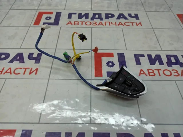 Блок кнопок в рулевое колесо Geely Tugella