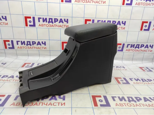 Подлокотник Great Wall Hover H3 5305200K800089. Царапины.