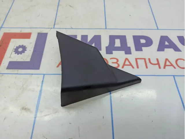 Крышка зеркала внутренняя правая Great Wall Hover H3 6102012K80. Дефект крепления.