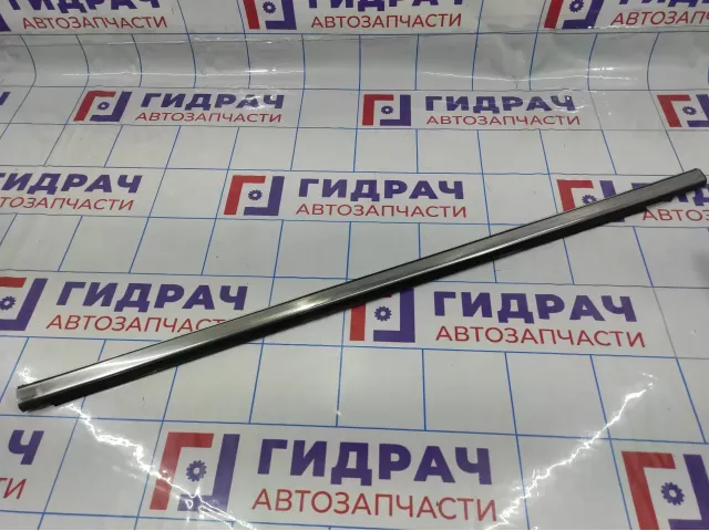 Накладка стекла переднего правого Great Wall Hover H3 6107018K00.