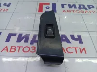 Кнопка стеклоподъемника заднего правого Great Wall Hover H5 3746800K800089