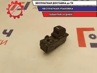 Кнопка стеклоподъемника заднего левого Great Wall Hover H5 3746700K800089.