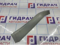 Обшивка двери багажника верхняя правая Great Wall Hover H5 6302200K00. Царапины.