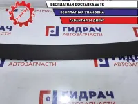 Накладка двери багажника Hyndai i30 81761-2R000. Сломано крепление.