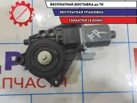 Моторчик стеклоподъемника передний правый Hyndai i30 82460-2R000.