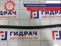Уплотнитель стекла заднего правого внутренний Hyndai i30 832412L000.
