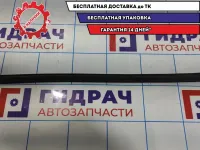 Уплотнитель стекла заднего левого внутренний Hyndai i30 83210-2L000.