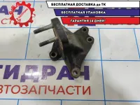 Кронштейн двигателя правый Hyndai i30 21670-2B000.