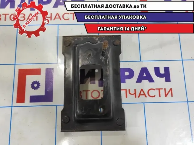 Кронштейн усилителя заднего бампера левый Hyndai i30 86641-2L000.