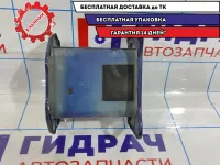 Кронштейн усилителя переднего бампера правый Hyndai i30 64720-1H010.